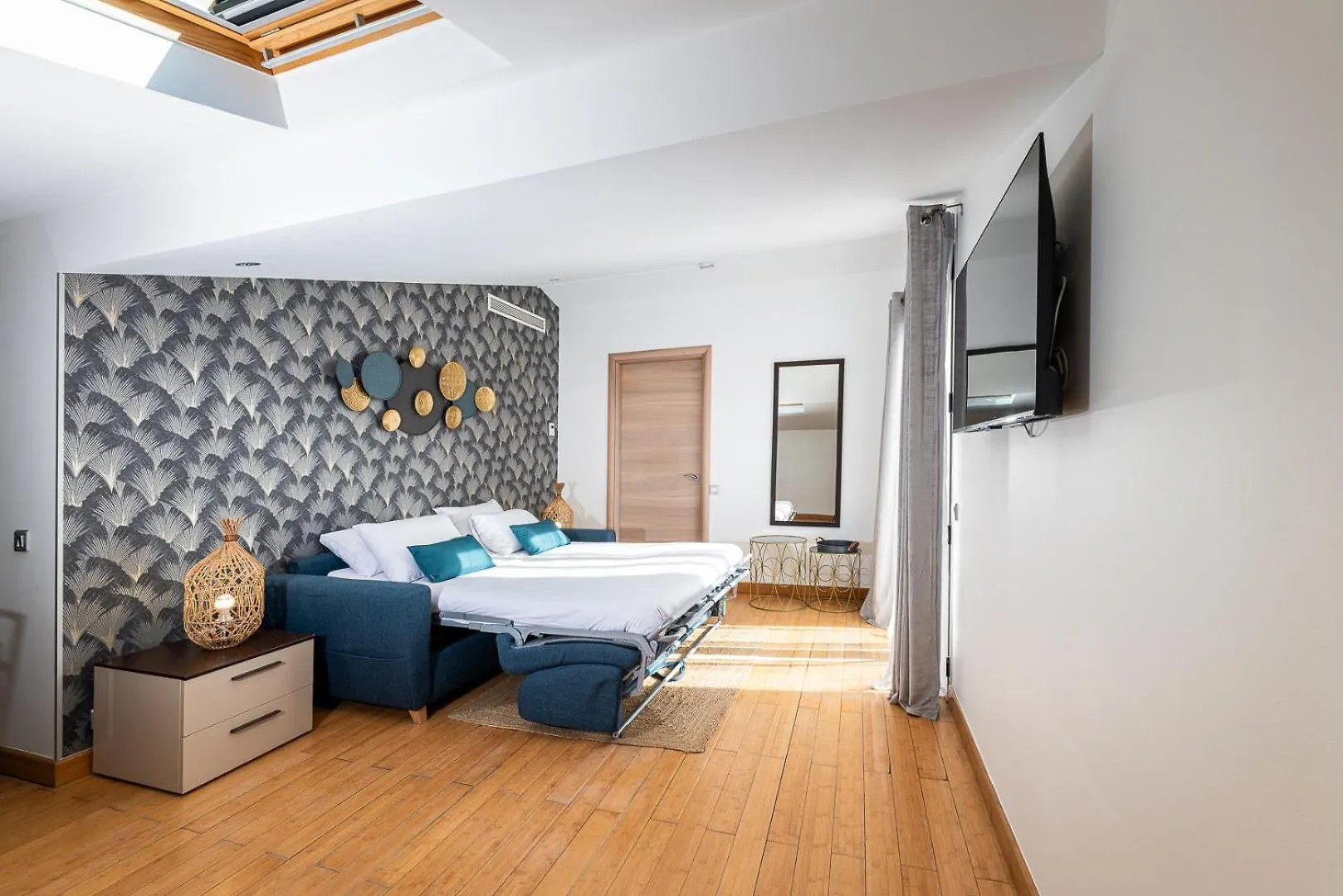 Apartment Appartement Dernier Etage Nest In Mandara Beach - Vue Montagne, Antibes Juan-Les-Pins Cote D Azur