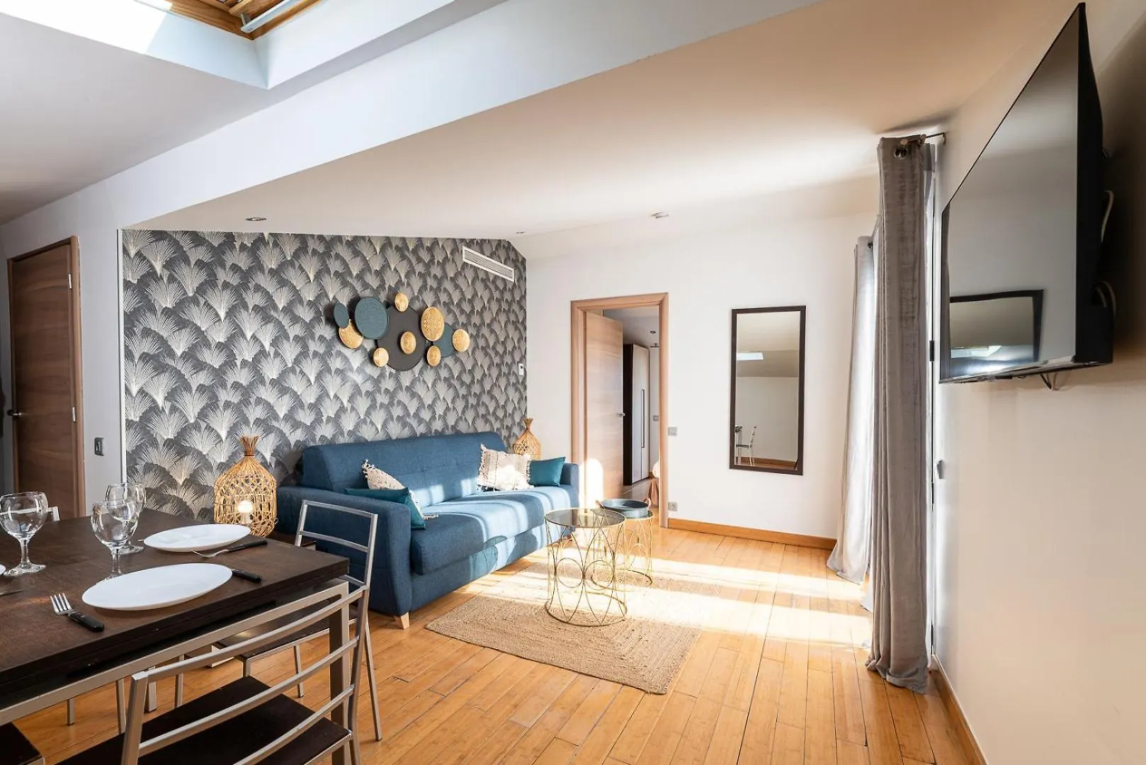 Apartment Appartement Dernier Etage Nest In Mandara Beach - Vue Montagne, Antibes Juan-Les-Pins Cote D Azur