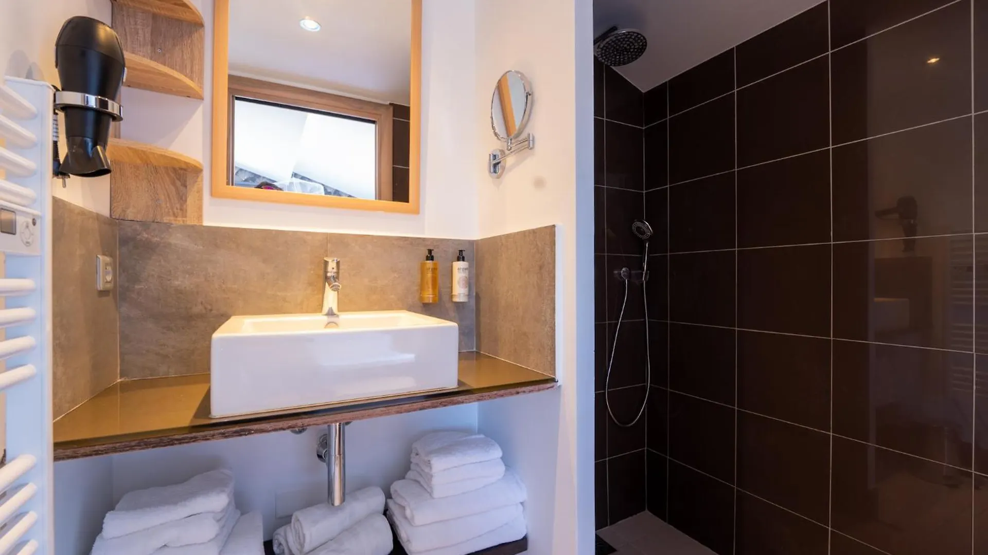 Appartement Dernier Etage Nest In Mandara Beach - Vue Montagne, Antibes Juan-Les-Pins Cote D Azur France